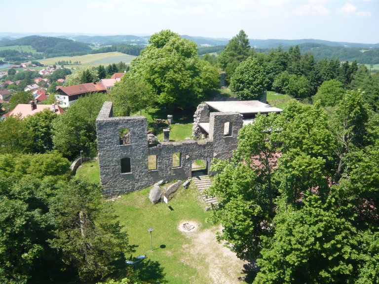 Grossansicht in neuem Fenster: Burgruine Brennberg