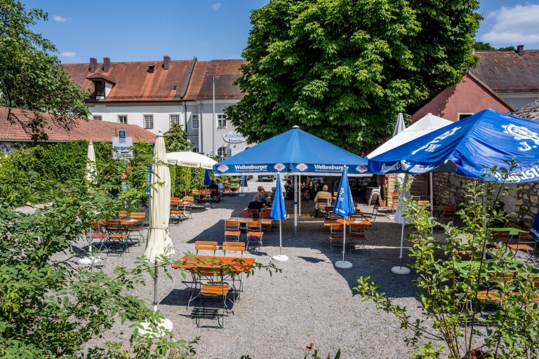 Klosterwirtschaft Pielenhofen Biergarten