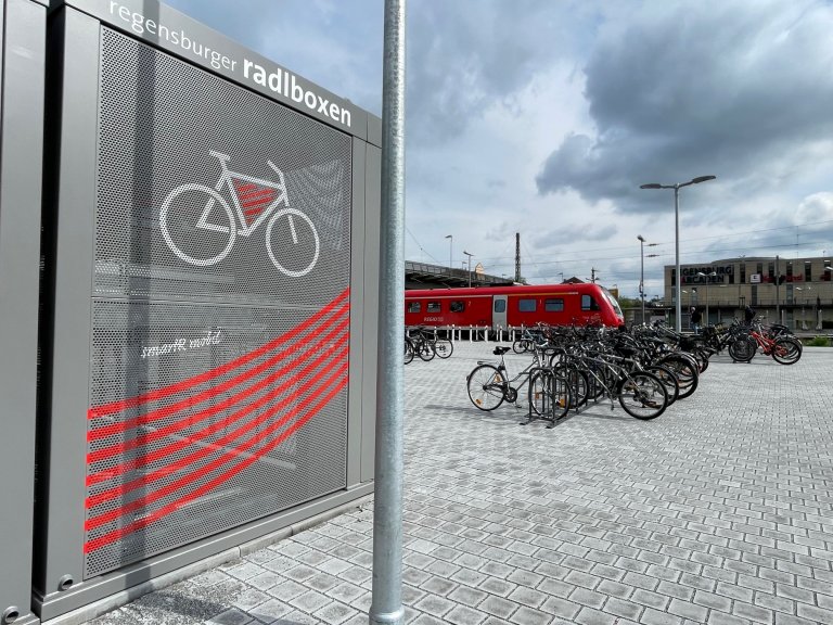 Radlparken am Hbf Regensburg